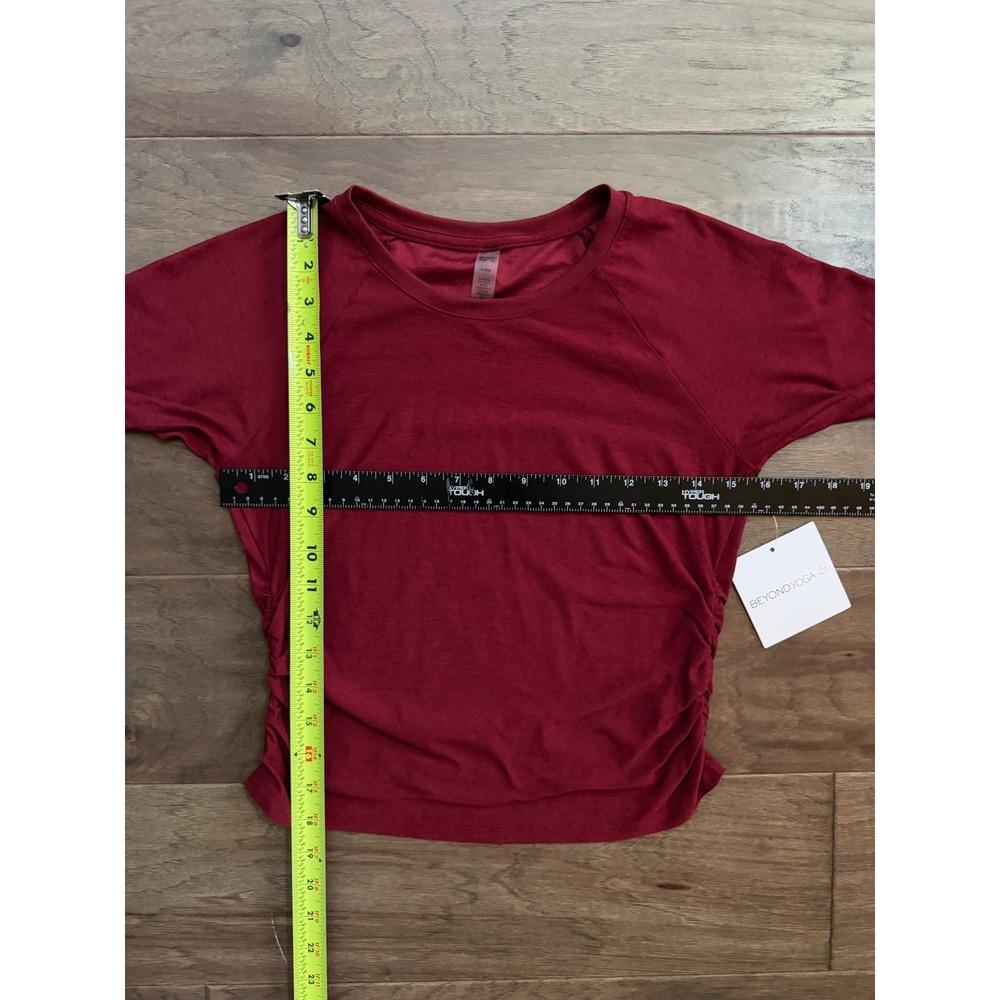 NWT Beyond Yoga Womens Ruched Side Long Sleeve Top Dark Red Burgundy Size Medium - Picture 4 of 6